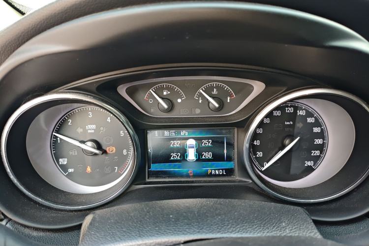 Used Buick Envision 2018 20T Two-Wheel-Drive Elite Model Instrument Cluster