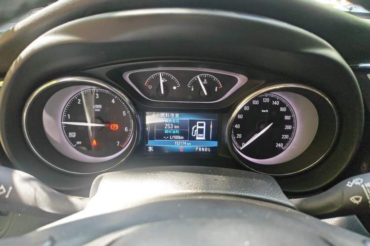 Used Buick Envision 2018 28T Four-Wheel Drive Elite Version Instrument Cluster