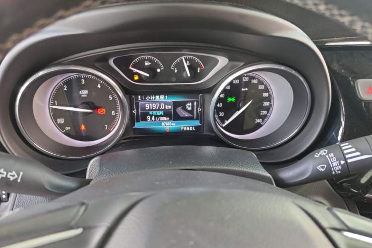 Used Buick Envision 2018 20T Two-Wheel-Drive Elite Model Instrument Cluster