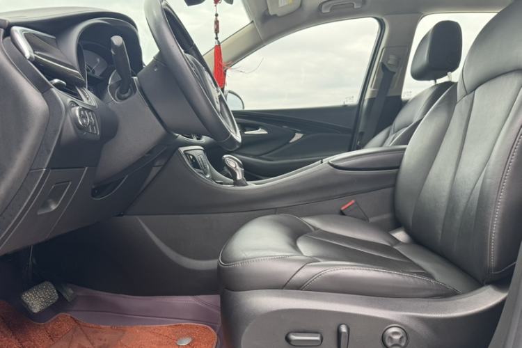 Used Buick Envision 2018 20T Two-Wheel-Drive Elite Model Interior 1