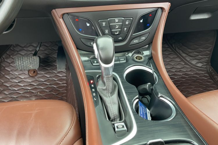 Used Buick Envision 2018 28T Four-Wheel Drive Elite Version Interior 1