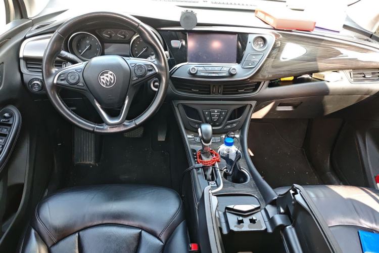 Used Buick Envision 2018 20T Two-Wheel-Drive Elite Model Interior 2
