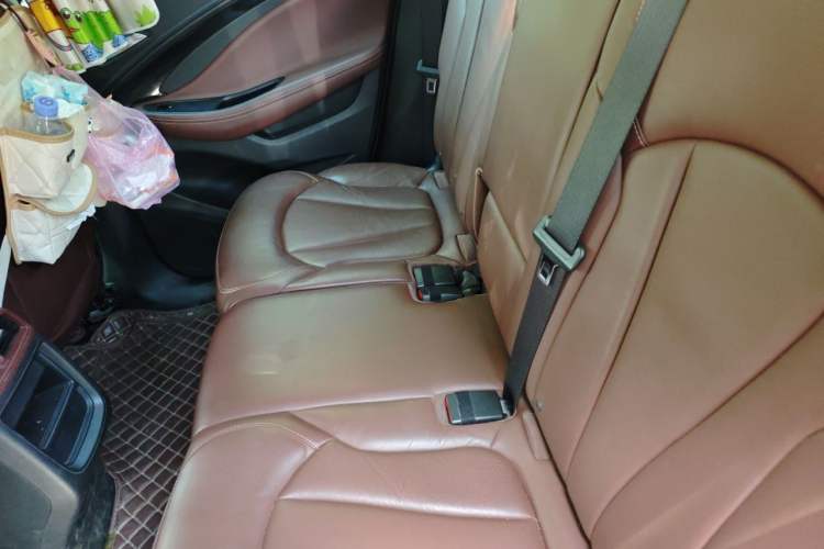 Used Buick Envision 2018 28T Four-Wheel Drive Elite Version Interior 4
