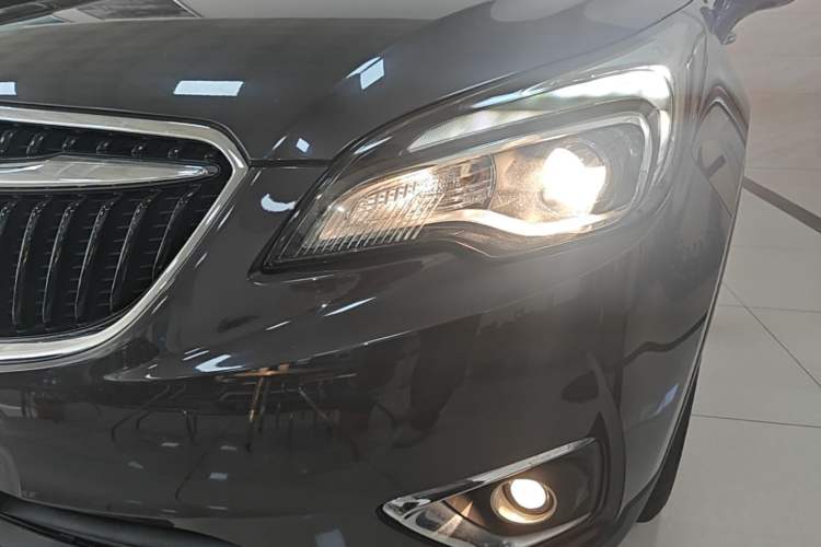 Used Buick Envision 2018 20T Two-Wheel-Drive Leading Model Left Front Headlight