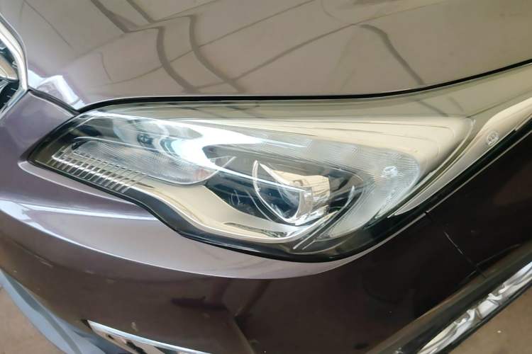 Used Buick Envision 2018 28T Four-Wheel Drive Elite Version Left Front Headlight