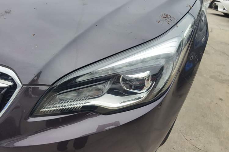 Used Buick Envision 2018 20T Two-Wheel Drive Luxury Model Left Front Headlight