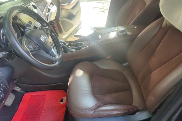 Used Buick Envision 2018 20T Two-Wheel Drive Luxury Model Left Front Seat