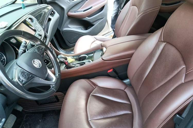Used Buick Envision 2018 28T Four-Wheel Drive Luxury Model Left Front Seat