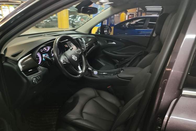 Used Buick Envision 2018 20T Two-Wheel-Drive Elite Model Left Front Seat