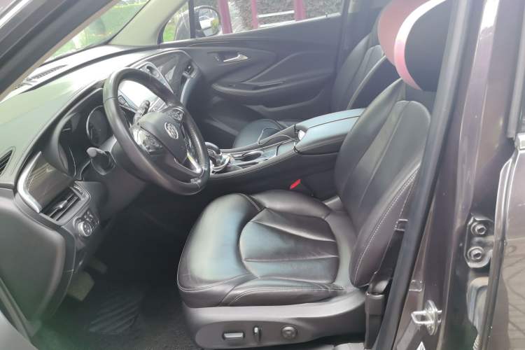 Used Buick Envision 2018 20T Two-Wheel-Drive Elite Model Left Front Seat