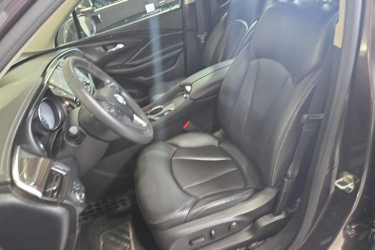 Used Buick Envision 2018 20T Two-Wheel-Drive Elite Model Left Front Seat