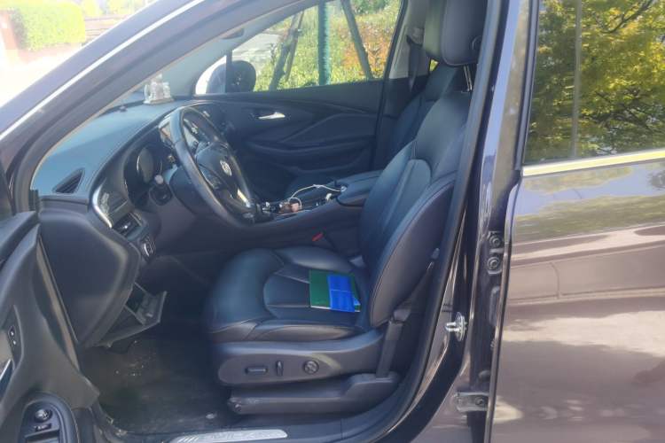 Used Buick Envision 2018 20T Two-Wheel-Drive Elite Model Left Front Seat