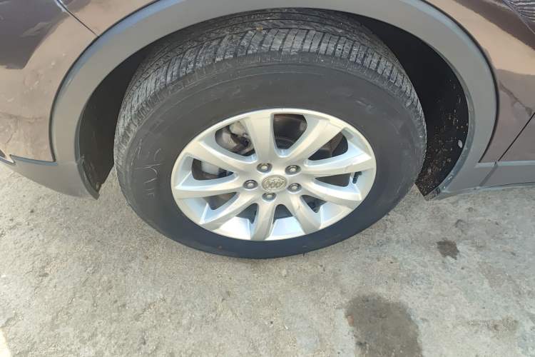 Used Buick Envision 2018 20T Two-Wheel-Drive Leading Model Left Front Wheel Hub