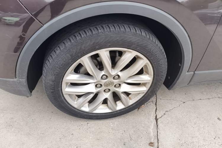 Used Buick Envision 2018 28T Four-Wheel Drive Luxury Model Left Front Wheel Hub