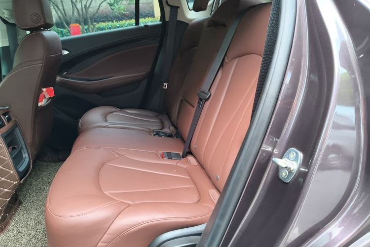 Used Buick Envision 2018 28T Four-Wheel Drive Luxury Model Left Rear Seat