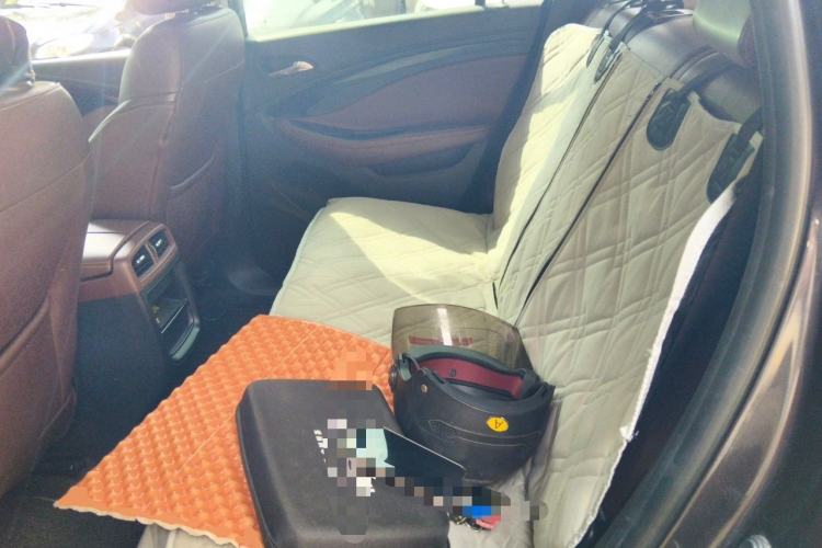 Used Buick Envision 2018 20T Two-Wheel Drive Luxury Model Left Rear Seat