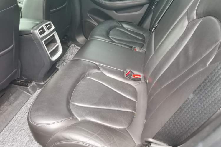 Used Buick Envision 2018 20T Two-Wheel-Drive Elite Model Left Rear Seat