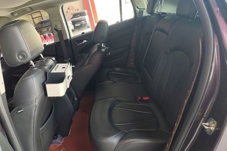 Used Buick Envision 2018 20T Two-Wheel-Drive Elite Model Left Rear Seat