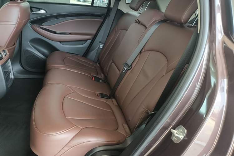 Used Buick Envision 2018 28T Four-Wheel Drive Luxury Model Left Rear Seat