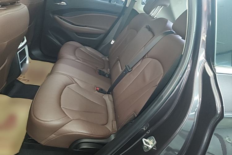 Used Buick Envision 2018 28T Four-Wheel Drive Elite Version Left Rear Seat