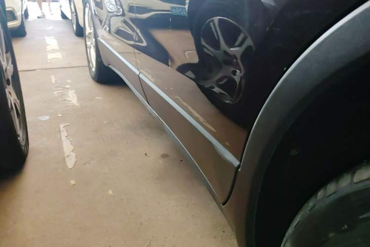 Used Buick Envision 2018 28T Four-Wheel Drive Elite Version Left Side Sill