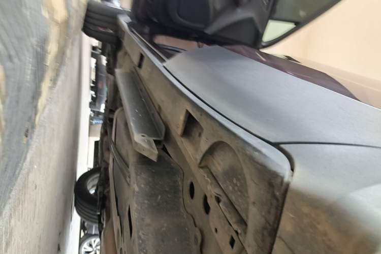 Used Buick Envision 2018 28T Four-Wheel Drive Luxury Model Left Side Sill