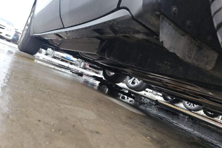 Used Buick Envision 2018 20T Two-Wheel Drive Luxury Model Left Side Sill