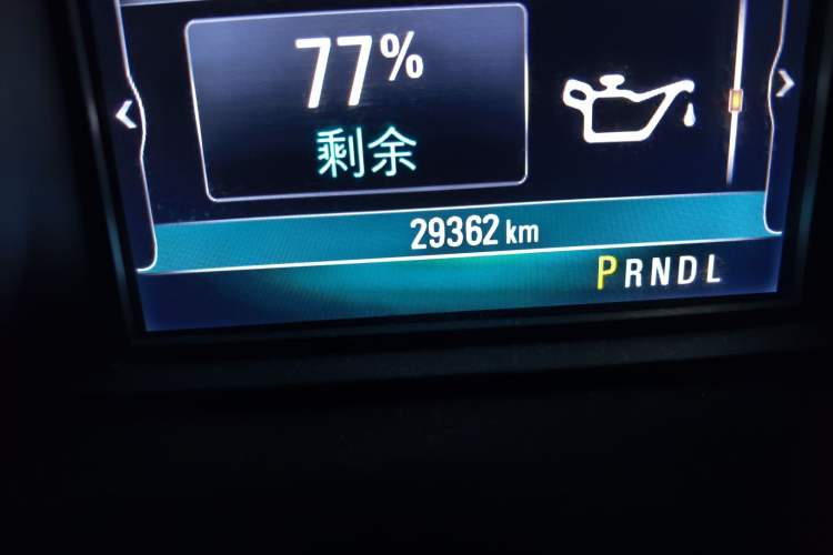 Used Buick Envision 2018 20T Two-Wheel-Drive Leading Model Odometer Close Up