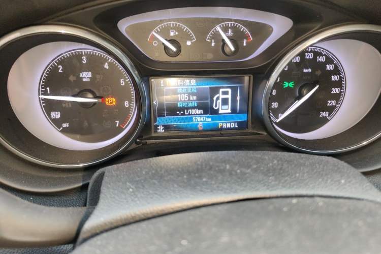 Used Buick Envision 2018 28T Four-Wheel Drive Elite Version Odometer Close Up
