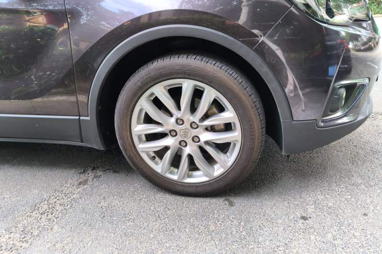 Used Buick Envision 2018 28T Four-Wheel Drive Luxury Model Right Front Wheel Hub