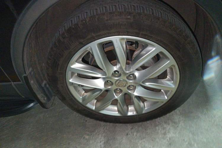 Used Buick Envision 2018 28T Four-Wheel Drive Elite Version Right Front Wheel Hub