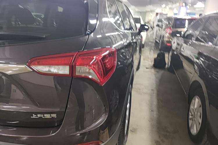 Used Buick Envision 2018 20T Two-Wheel-Drive Elite Model Right Rear Taillight