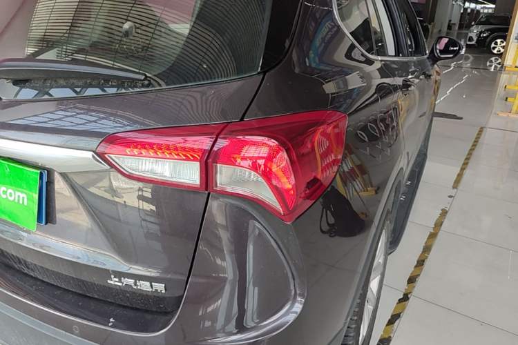 Used Buick Envision 2018 20T Two-Wheel-Drive Elite Model Right Rear Taillight