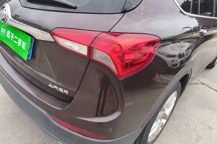 Used Buick Envision 2018 28T Four-Wheel Drive Luxury Model Right Rear Taillight