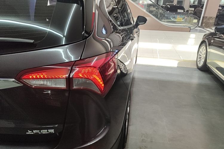 Used Buick Envision 2018 28T Four-Wheel Drive Elite Version Right Rear Taillight