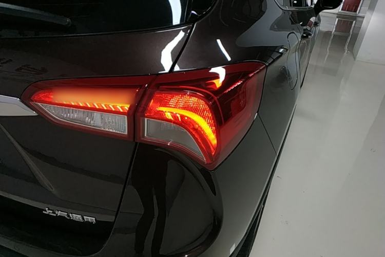Used Buick Envision 2018 28T Four-Wheel Drive Elite Version Right Rear Taillight