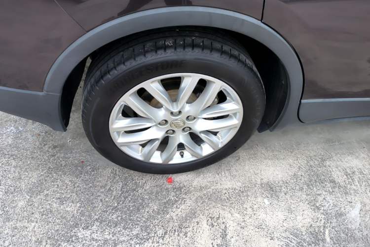 Used Buick Envision 2018 28T Four-Wheel Drive Elite Version Right Rear Wheel Hub