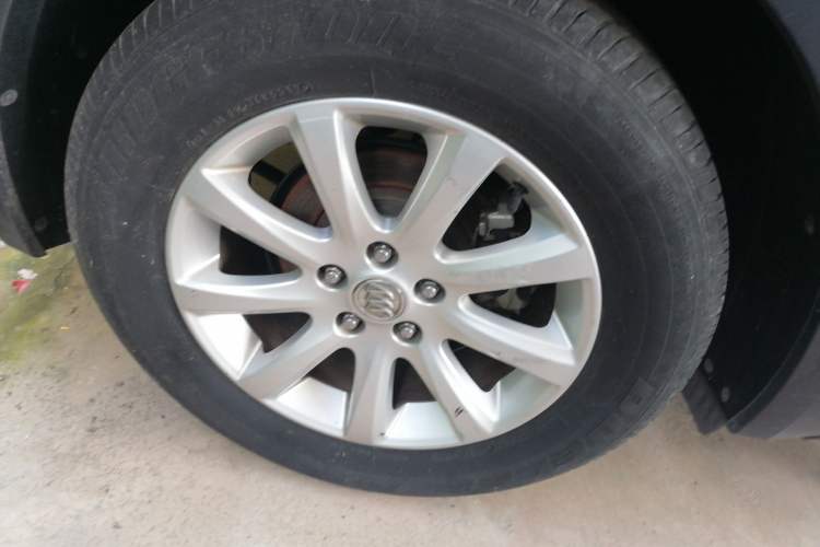 Used Buick Envision 2018 20T Two-Wheel-Drive Leading Model Right Rear Wheel Hub