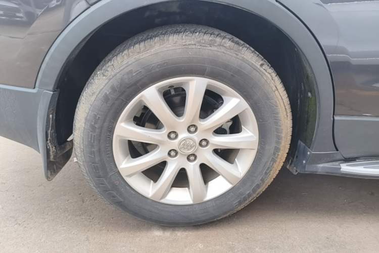 Used Buick Envision 2018 20T Two-Wheel-Drive Elite Model Right Rear Wheel Hub