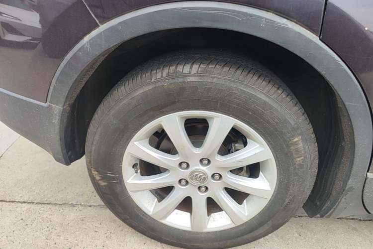 Used Buick Envision 2018 20T Two-Wheel Drive Luxury Model Right Rear Wheel Hub