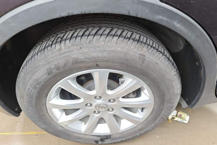 Used Buick Envision 2018 20T Two-Wheel Drive Luxury Model Right Rear Wheel Hub