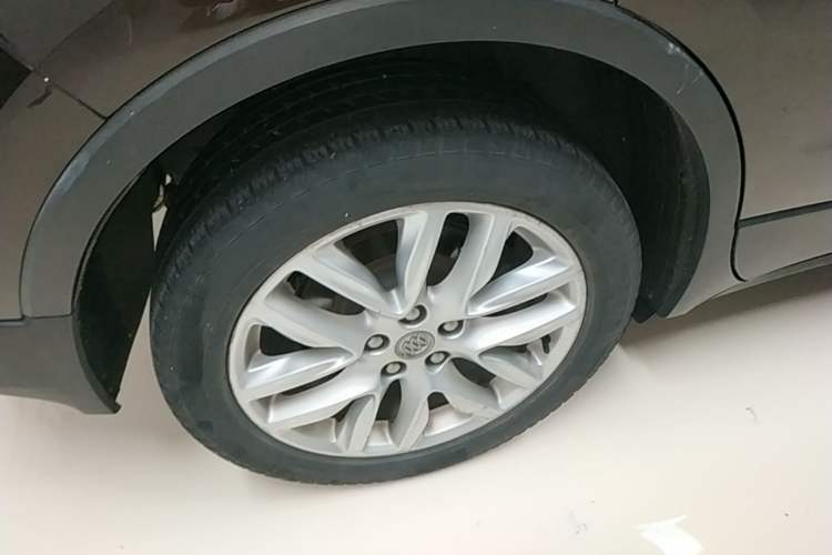 Used Buick Envision 2018 28T Four-Wheel Drive Elite Version Right Rear Wheel Hub