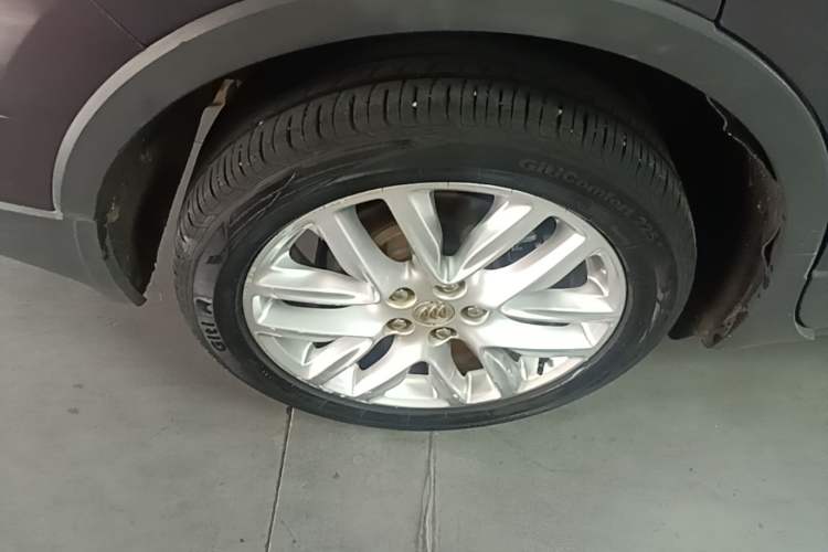 Used Buick Envision 2018 28T Four-Wheel Drive Elite Version Right Rear Wheel Hub