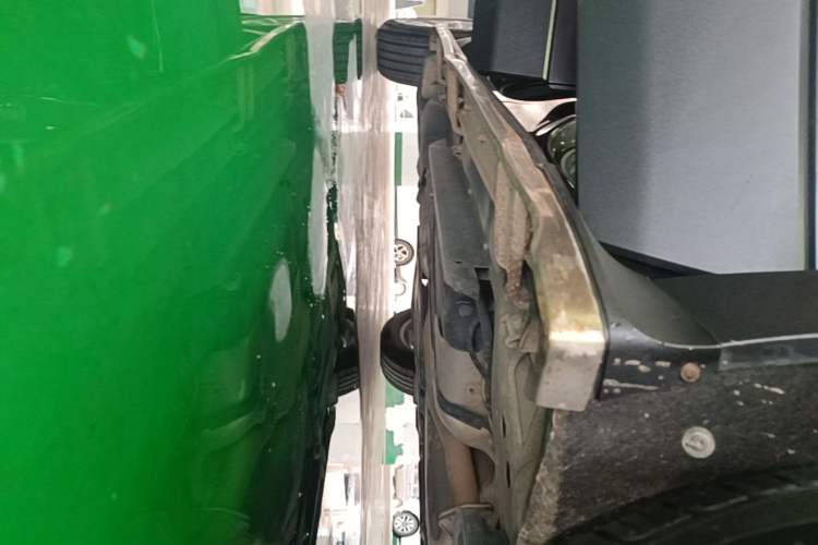 Used Buick Envision 2018 20T Two-Wheel-Drive Elite Model Right Side Sill