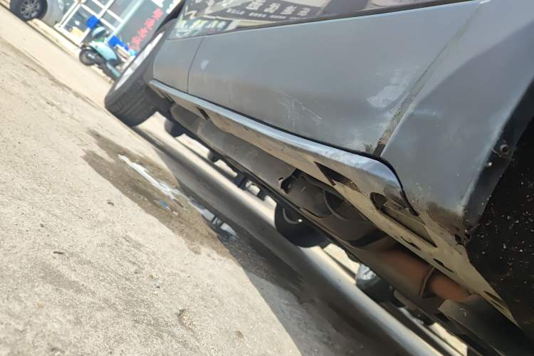 Used Buick Envision 2018 20T Two-Wheel-Drive Leading Model Right Side Sill