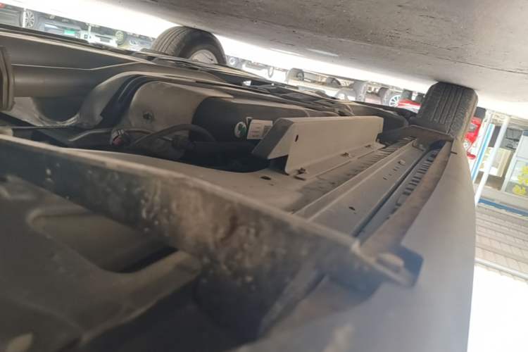 Used Buick Envision 2018 20T Two-Wheel-Drive Elite Model Right Side Sill