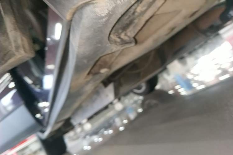 Used Buick Envision 2018 28T Four-Wheel Drive Elite Version Right Side Sill