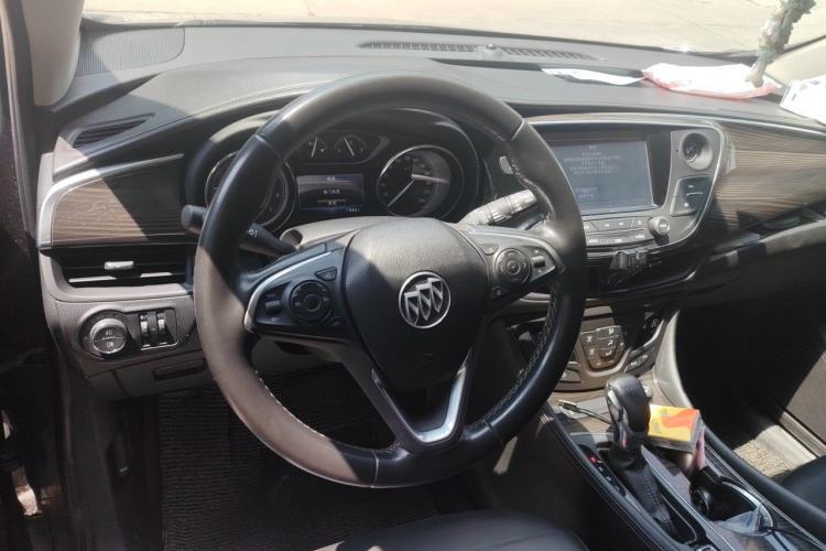 Used Buick Envision 2018 20T Two-Wheel-Drive Elite Model Steering Wheel