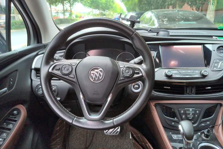 Used Buick Envision 2018 28T Four-Wheel Drive Luxury Model Steering Wheel