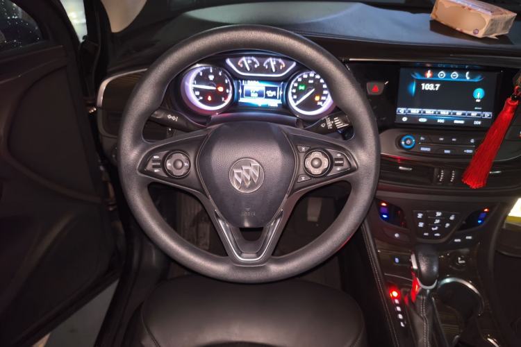 Used Buick Envision 2018 20T Two-Wheel-Drive Leading Model Steering Wheel